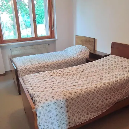 Cjase Prenoni Vendégház