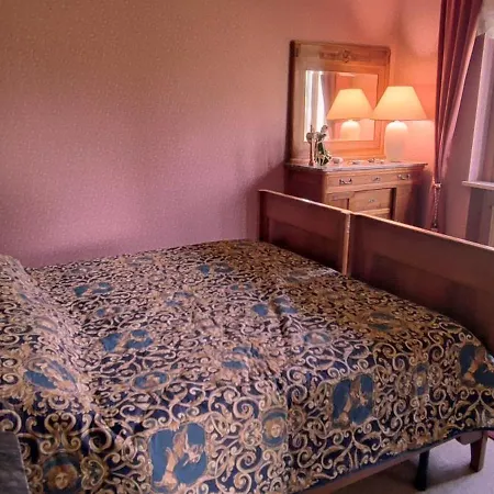 Cjase Prenoni Гостевой дом Madrisio